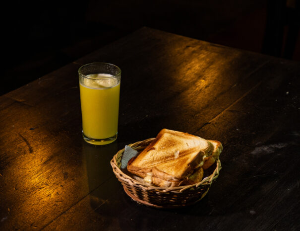 hotelguatipanancestralsanagustin-hotelcercaalparquearqueologico-viajarsanagustin-comida-sandiwich