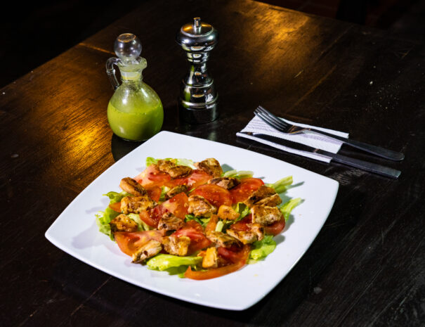 hotelguatipanancestralsanagustin-hotelcercaalparquearqueologico-viajarsanagustin-comidalocal